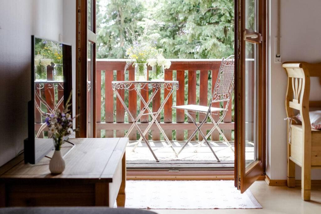 4-Zimmer-Ferienwohnung Waldbluemle Dobel Zewnętrze zdjęcie